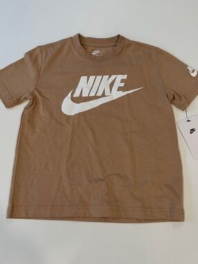 Nike Short Sleeve Tee